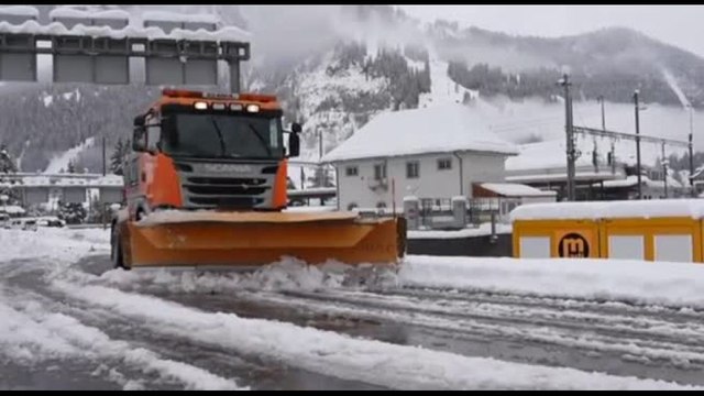 Maltempo, forti nevicate sulle alpi tra Svizzera, Italia e Francia