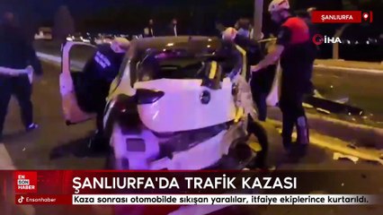 Şanlıurfa’da kamyonet ile otomobil çarpıştı