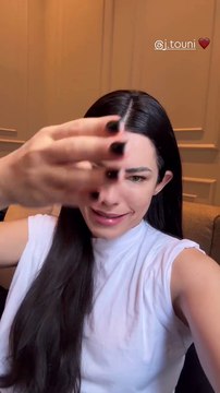 Η Στέλλα Πάσσαρη στηρίζει την Ιωάννα Τούνη μετά την επίθεση της Χαράς Τσιώλη 1