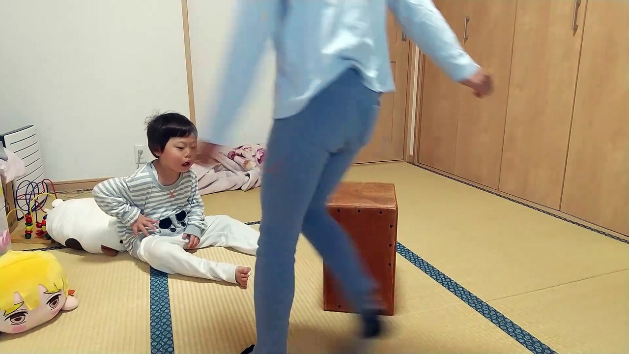 鬼ごっこしよ♪と4歳児男の子（発達障がい（知的障害）-自閉性スペクトラム症）を誘ってみたら……お姉ちゃんとパパと遊ぼう！【子供遊び】