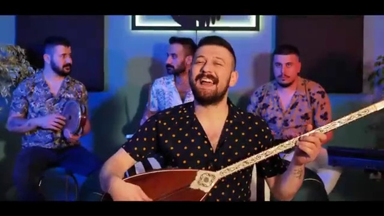 Samet Burak Ay - Keyfimiz Elllere Dert Oldu (Akustik Performans)