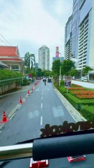 "Skyscrapers and spirit houses - Bangkok's magical contrasts ✨🏙️"