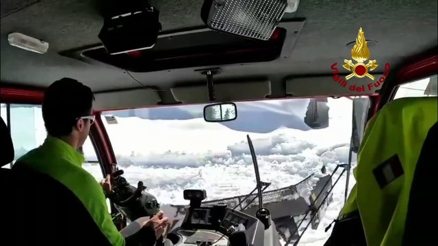 Belluno - Soccorso in valanga, addestramento dei Vigili del Fuoco (18.04.25)