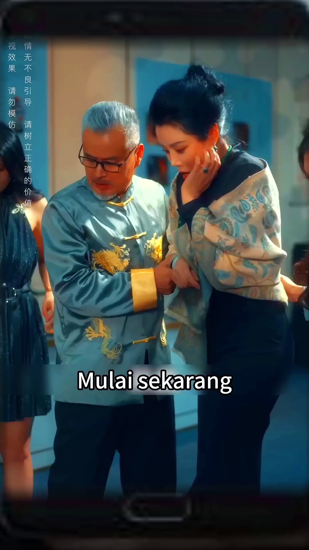  Keluarganya lebih memilih anak angkat daripada pemuda bermata ajaib part 1