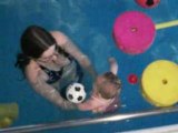 Maëlys aux bébé nageurs