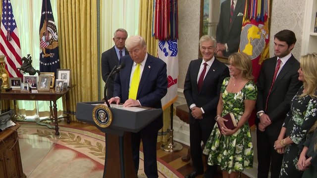 Trump threatens to end peace talks if Russia or Ukraine make deal impossible