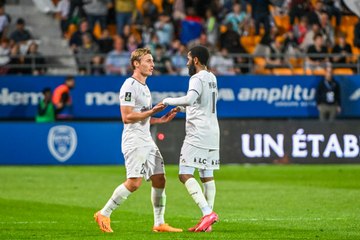 Ligue 2 : Troyes s’impose à Clermont et se rapproche du maintien