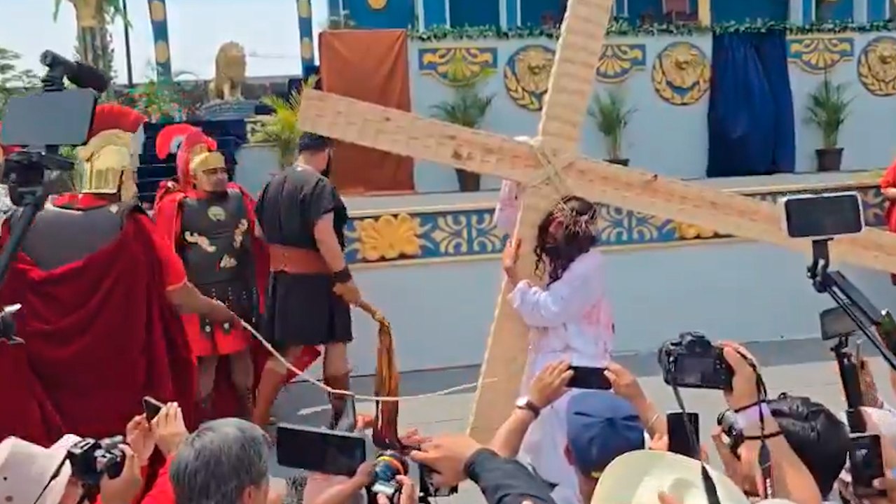 Semana Santa 2025: "Jesús de Nazaret" carga la Cruz e inicia su impactante Viacrucis en Iztapalapa en la edición 182