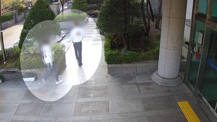 [단독] 경찰 "선관위에 붉은 천 묻은 무리, 외국인으로 특정...출국 상태" / YTN