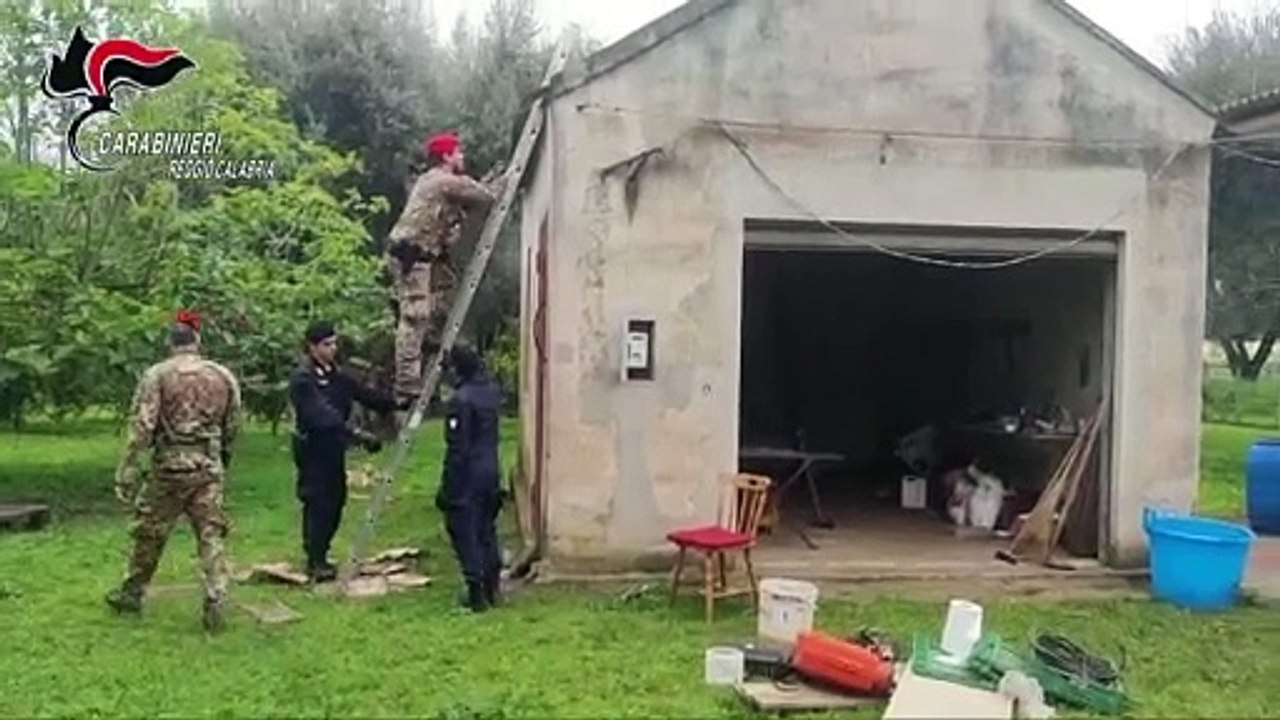 Una raffineria di cocaina a Rizziconi: sequestrati oltre 100 chili di droga. Il casolare era un laboratorio chimico attrezzato