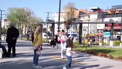 Bursa\'da okul bahçelerine bahar geldi