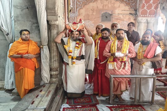 वाराणसी में जयपुरवासी निकालेंगे पोथी-कलश यात्रा, महिलाएं गाएंगी मंगल गीत