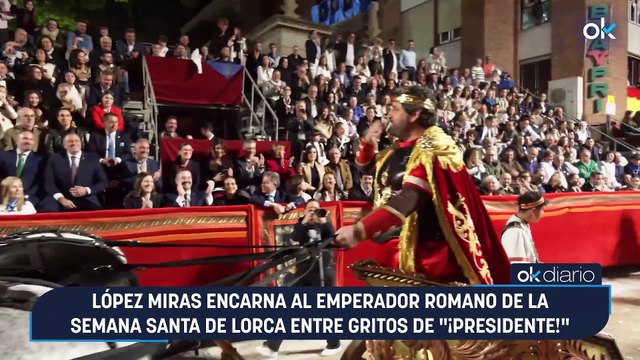 López Miras encarna al emperador romano de la Semana Santa de Lorca entre gritos de ¡presidente!