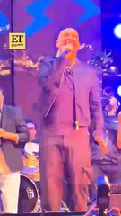 بحفله في مصر: أحمد سعد يظهر بموقف طريف مع أحد المعجبين