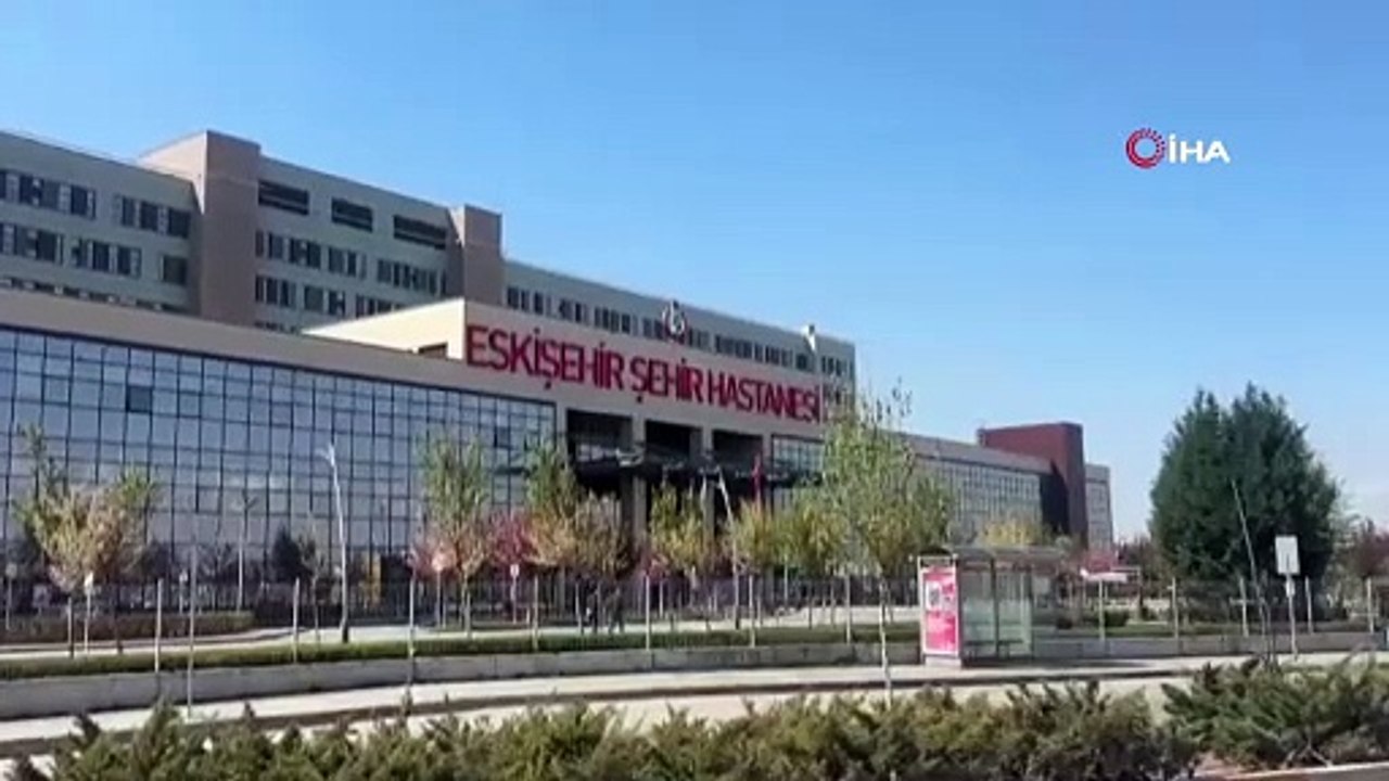 Ünlü oyuncu Berk Atan trafik kazası geçirdi