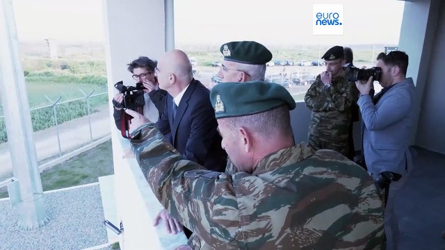 Ελλάδα: Επιτηρητικό φυλάκιο στον Έβρο επισκέφθηκε ο Νίκος Δένδιας