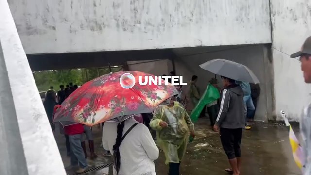 Instalan un cartel con la sigla “Andrónico presidente” antes de la proclamación de Evo Morales en el Chapare 