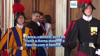 JD Vance reza no Vaticano por entre críticas do Papa