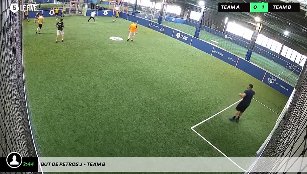 But de Petros J - Team B