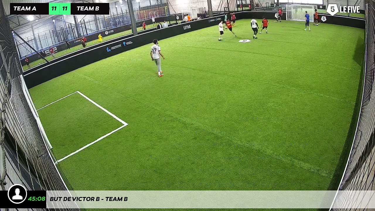 But de Victor B - Team B
