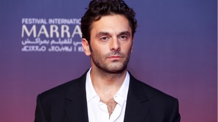 GALA VIDEO - Pio Marmaï revient sur sa rencontre avec Charlotte Ranson, la mère de ses 2 enfants : “Cela fait exactement 10 ans”
