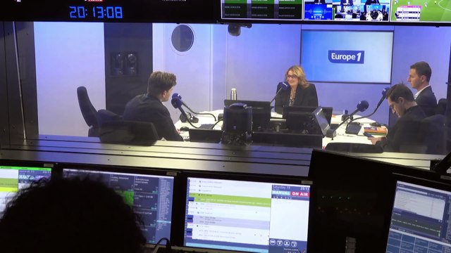 Quelle place pour la figure de l’intellectuel dans notre société ? Quel bilan politique et moral des intellectuels qui souvent se trompent ?