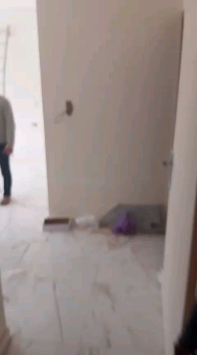 منزل للبيع بالتجزئة المجاورة