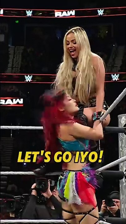 WWE (@wwe) Official_384