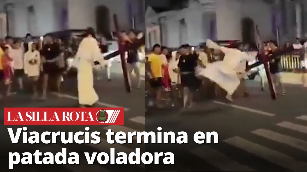 Jesús da patada voladora en viacrucis y se vuelve viral