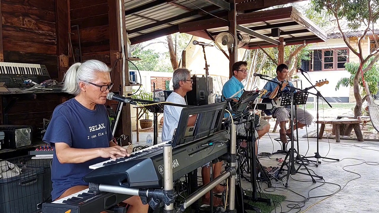 ทั้งรู้ก็รัก-ชรัส เฟื่องอารมณ์.. Wai Chara Jamming