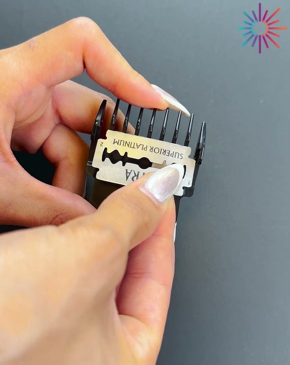 Keep your beard looking fresh with this simple trick! ✂️ 👍