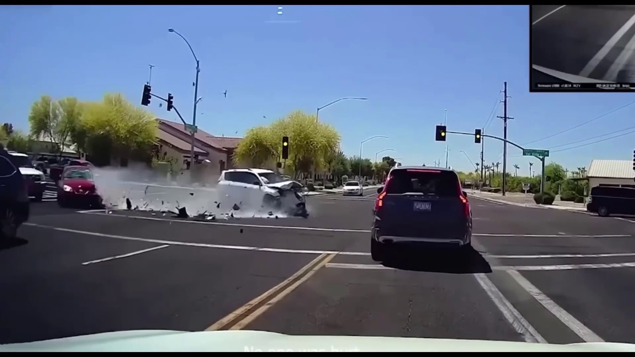 MOST BRUTAL High-Speed Police Chases Caught on Dashcam, Reasons You Should Never Run From the Police_2