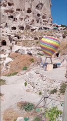 كابادوكيا المدينة التركية التي تجمع بين التاريخ والمنطاد