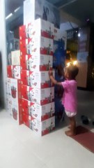 ইলেকট্রনিক্স দোকানের বেড়াতে এসেছে সোহা ধুনট বাজার