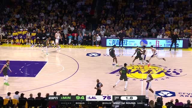 Doncic hits insane half-court buzzer-beater