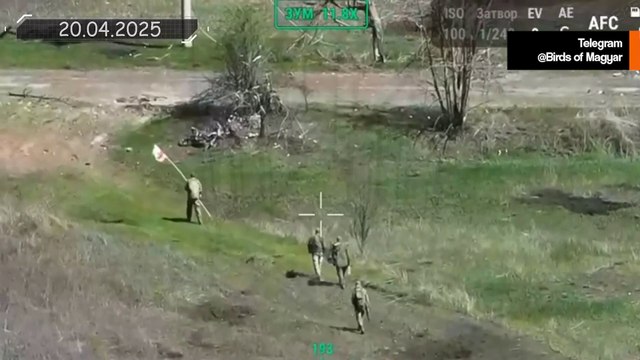 Le Forze di Difesa ucraine utilizzano un drone antiaereo per neutralizzare l’UAV russo da ricognizione e attacco