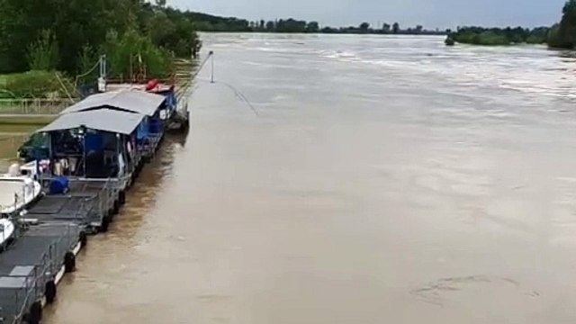 Pontelagoscuro, allerta arancione per la piena del Po
