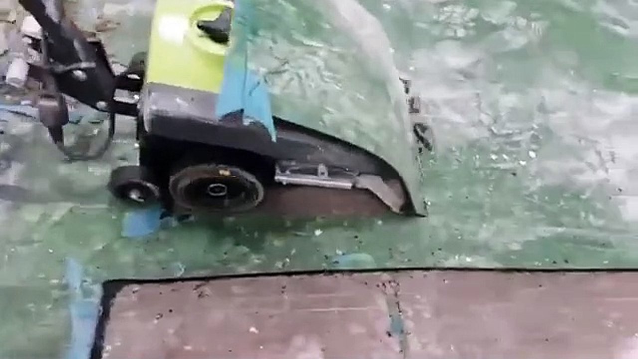 Pvc Zemin Kaplama Sökümü Spor Saha Zemin Kaplama Sökümü Nasıl Yapılır ? 0212 620 0456