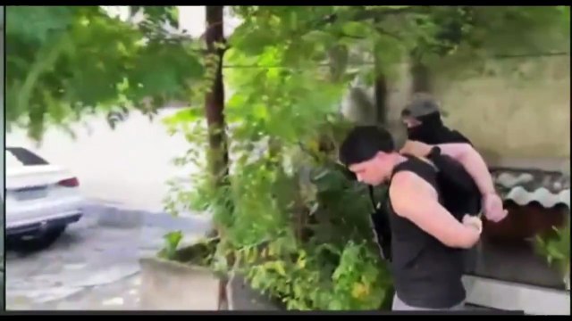 Polícia prende três homens suspeitos de planejar ataque contra um morador de rua e transmitir em live durante a Páscoa