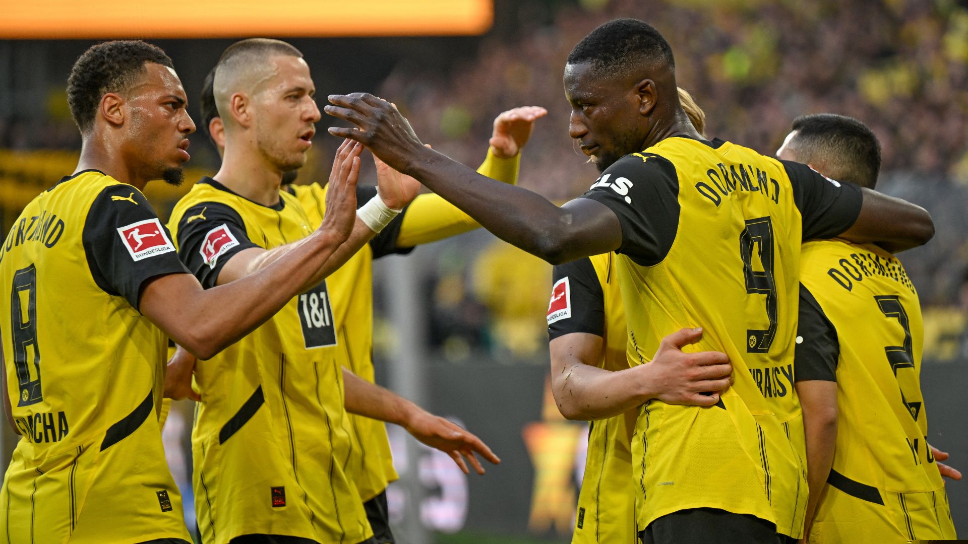 Borussia Dortmund v Borussia Moenchengladbach