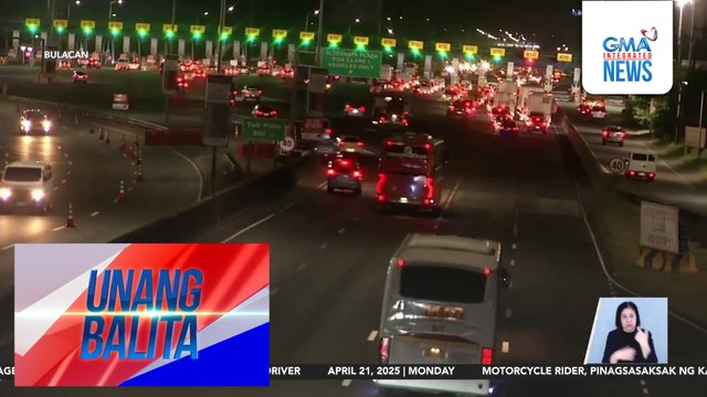 Mga motorista, tuloy-tuloy ang pagdating sa Bocaue Toll Plaza; bahagyang bumabagal ang pila sa cash lanes | Unang Balita