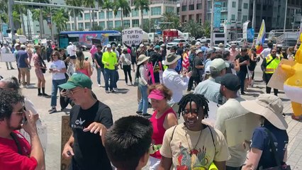Miles salen a las calles en EEUU en otra ola de protestas contra Trump