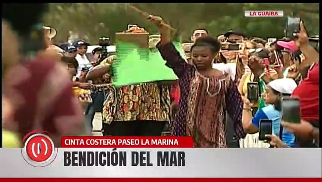 Pescadores y feligreses de La Guaira celebran la Bendición del Mar en el Paseo La Marina