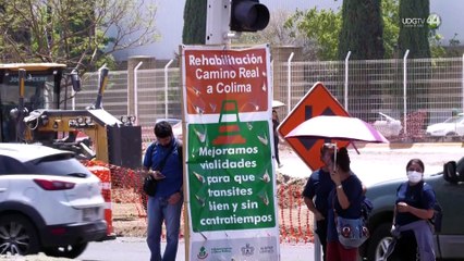 Calculan que las remodelaciones a la Av. Camino Real a Colima concluirán en marzo del próximo año.