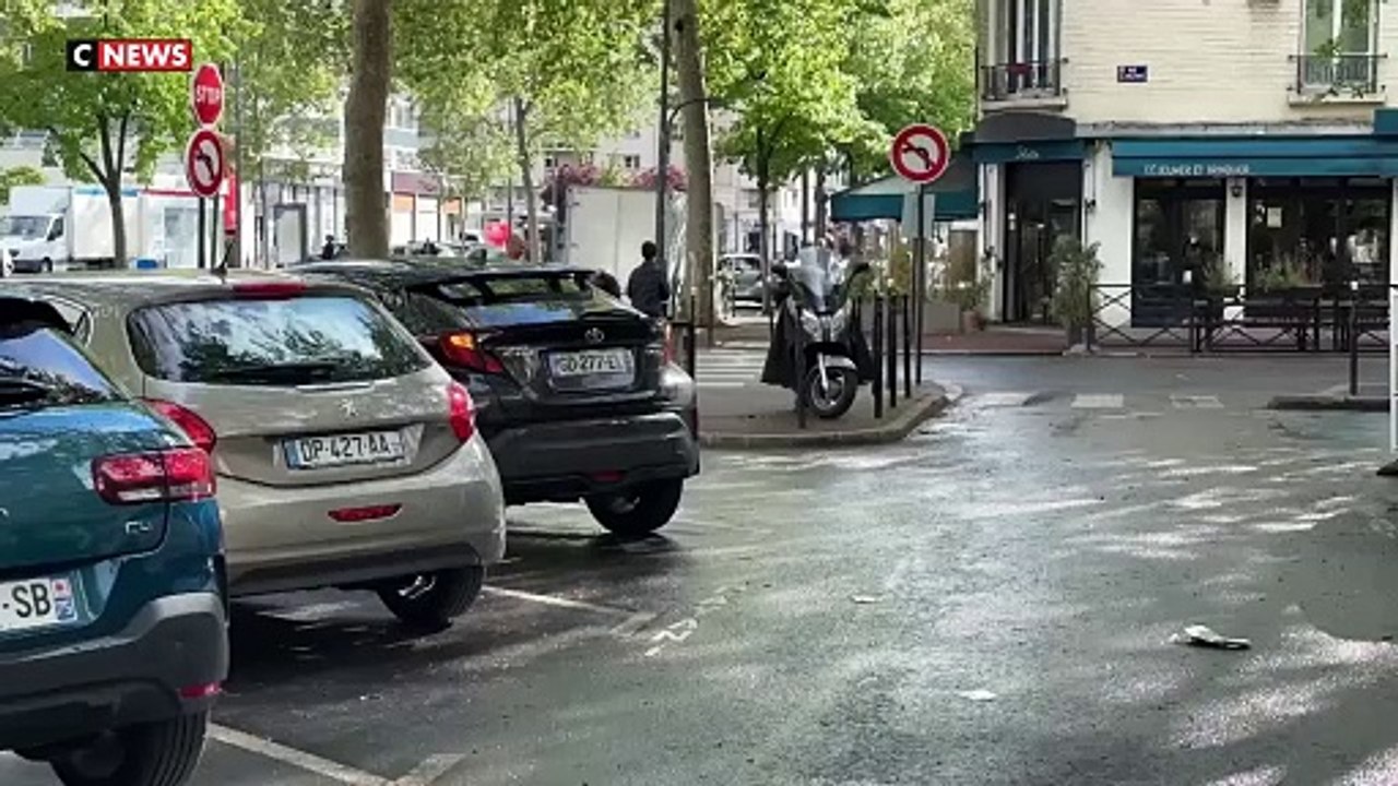 Clichy : Un jeune de 14 ans, inconnu des services de police, a reçu des coups de couteau alors qu'il rentrait avec ses amis d'une soirée passée à la Foire du Trône à Paris