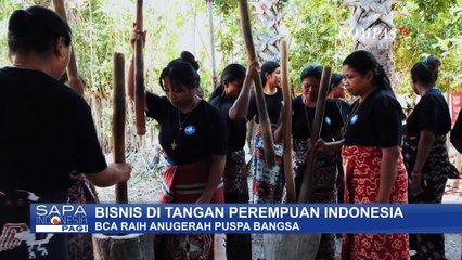 EVP Corporate Communication & CSR BCA, Hera F. Haryn Raih Penghargaan Puspa Bangsa Kategori Adidaya