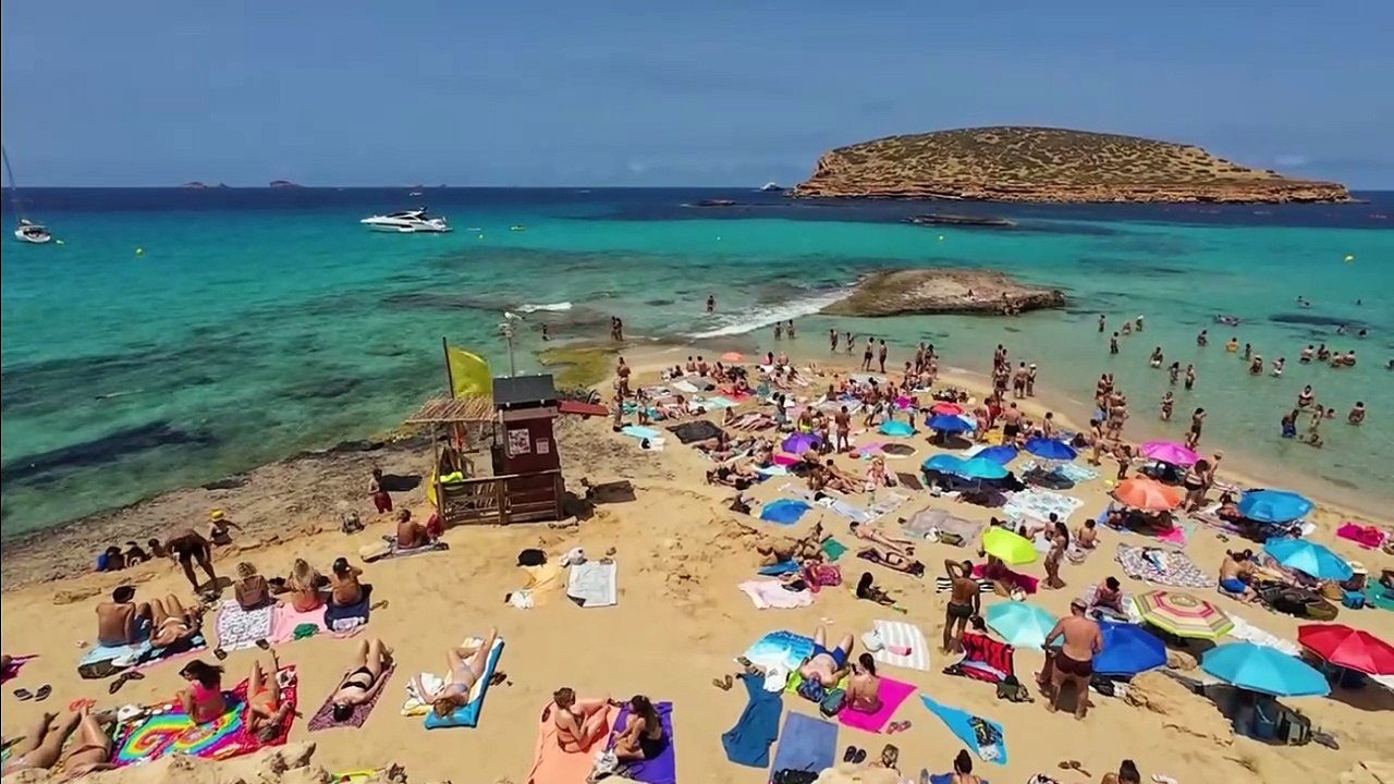 Beach : Ibiza Spain Walking Amazing Beaches in Summer