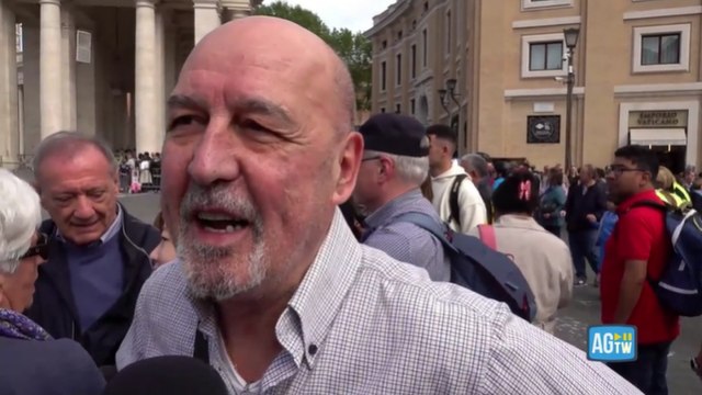 Il dolore dei fedeli per la morte di Francesco «Era un uomo buono, rimarrà la sua gentilezza»