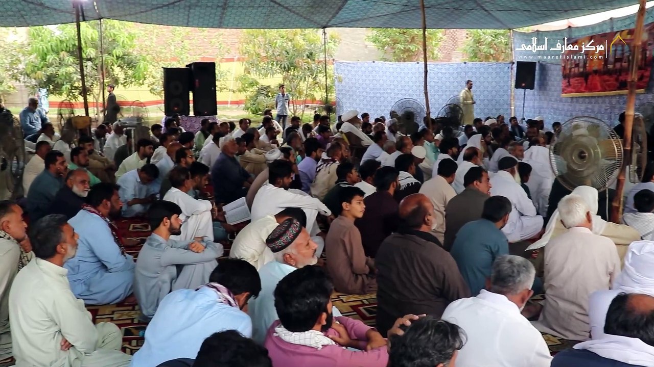 " چہلم مرحوم علامہ علی رضا نقوی میں نمائندہ مرجع یعقوبی کی خطاب کا ایک منظر"