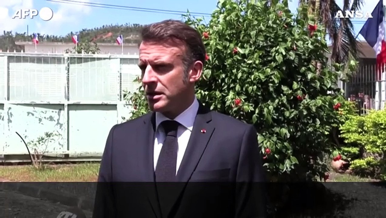 Morte Papa Francesco, Macron: "Le mie condoglianze ai cattolici nel mondo"